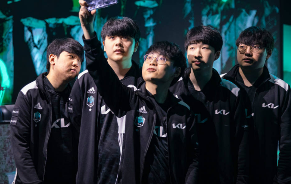 PSG翻盘DK,Hanssama极限生还后反打宿敌对决成都决赛之夜,点燃全场激情的简单介绍 PSG翻盘DK,Hanssama极限生还后反打宿敌对决成都决赛之夜,点燃全场激情的简单介绍