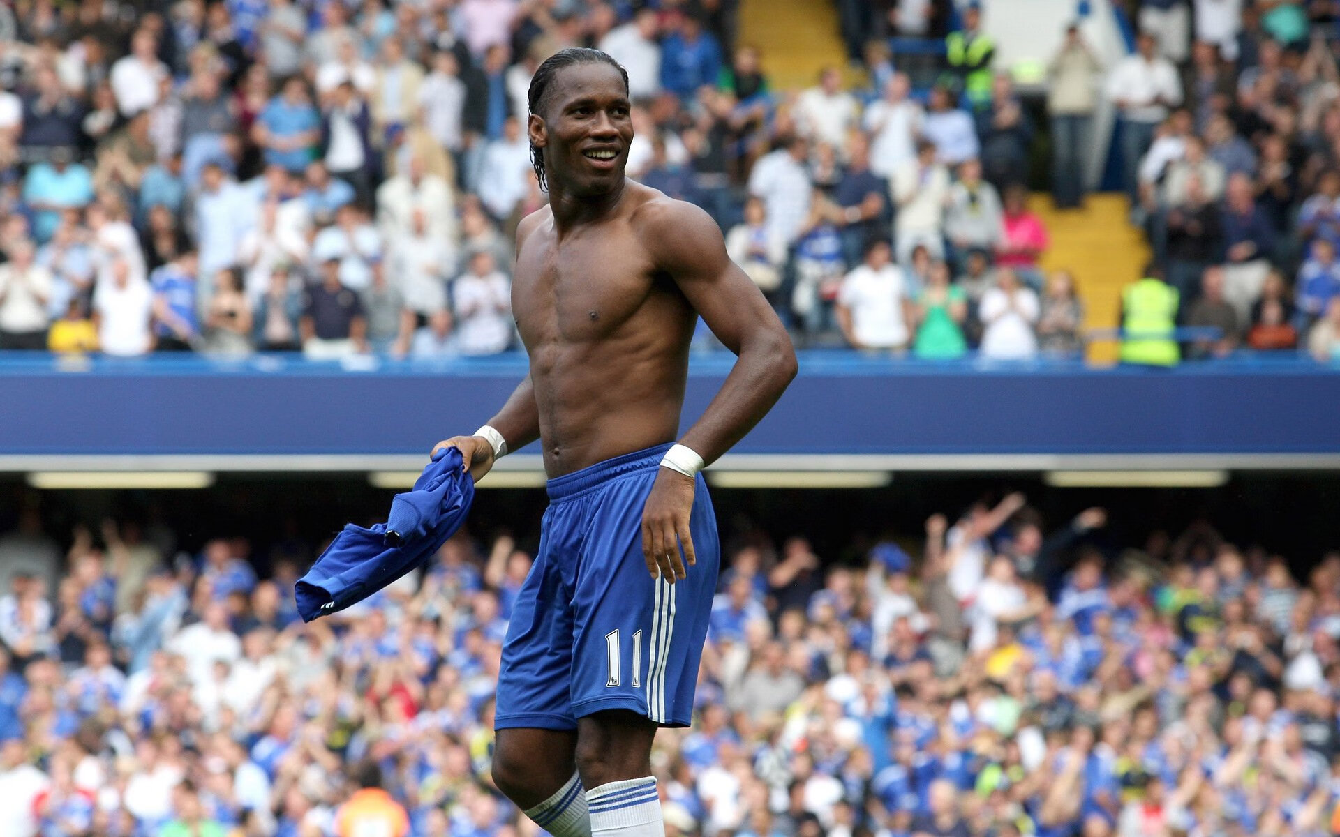 楚阿梅尼式爆发！墨西哥高位熔断战术，如何强压伊拉克展现现代足球压制力？